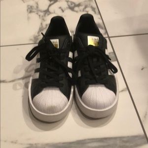 Womens Adisas platform superstar sneakers